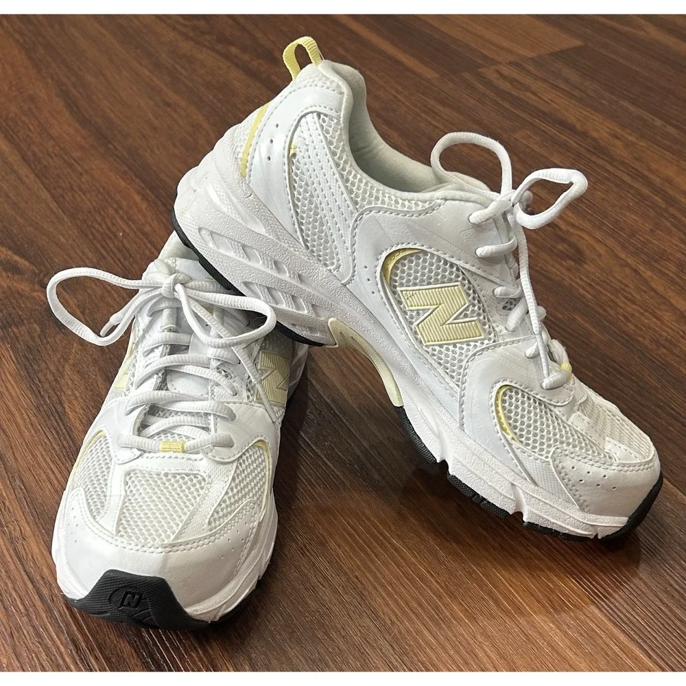 New Balance 530SK Women's Size 7 530 White with Yellow Running Shoes